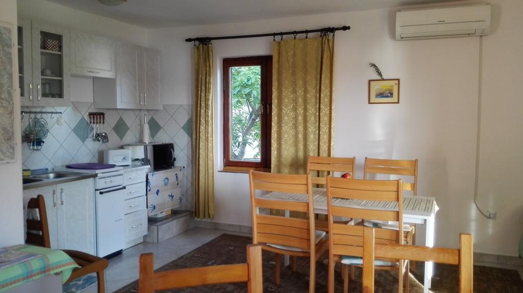Apartment Vrulje Ґорні Карин Екстер'єр фото